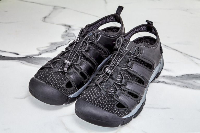Best Water Shoes For Hiking January 2024