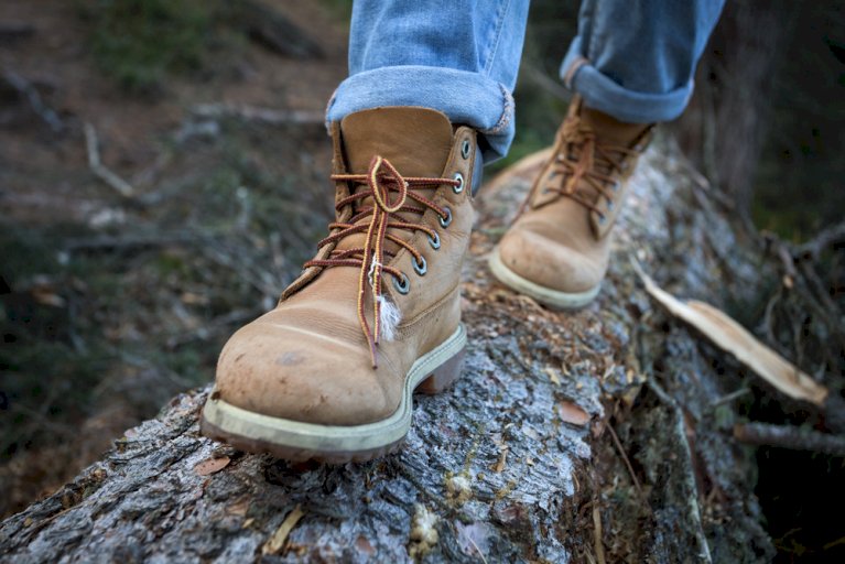 hiking shoes for flat feet